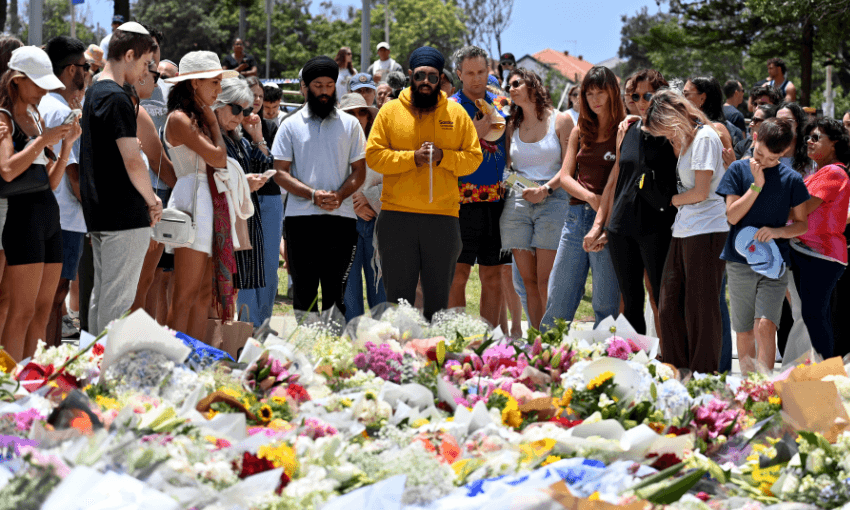Mourners gather at Bondi after the mass shooting