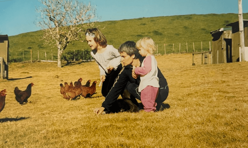The author with her sister and one of their mums (Photo: Supplied) 
