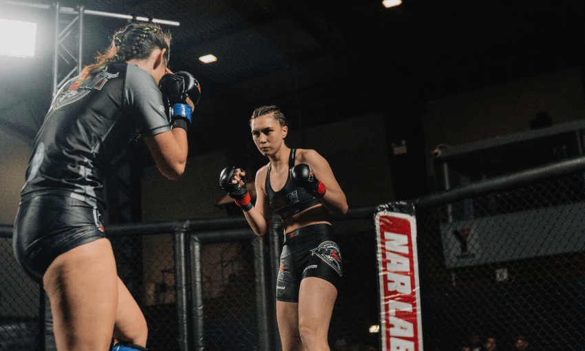 Leilani Momoisea fights (Photo: Rāwhai) 

