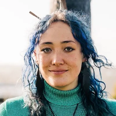 Emily Māia Weiss