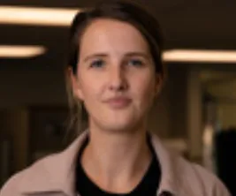 Nita Blake-Persen