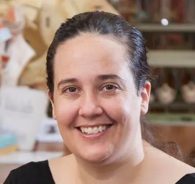 Siân Halcrow