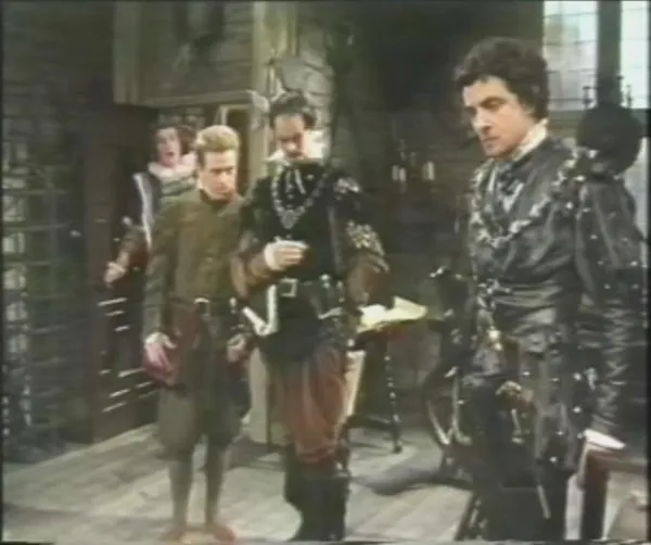 pilot-episode-blackadder-4726606-682-571