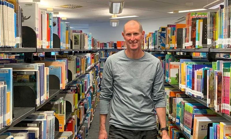 A photograph of Te Awhi Rito New Zealand Reading Ambassador, Alan Dingley.