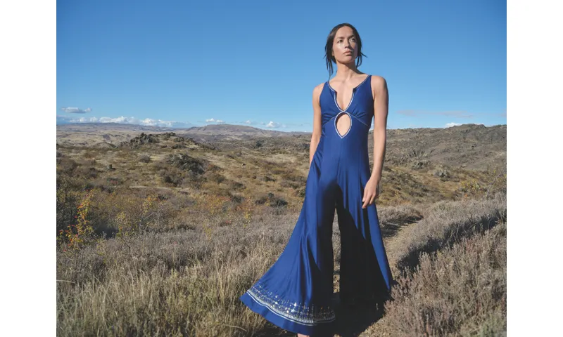 Photograph of model Ngahuia Williams in a blue garment, photographed in Alexandra.