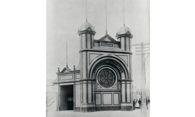 A black and white sketch of a grand building that looks like a cathedral.