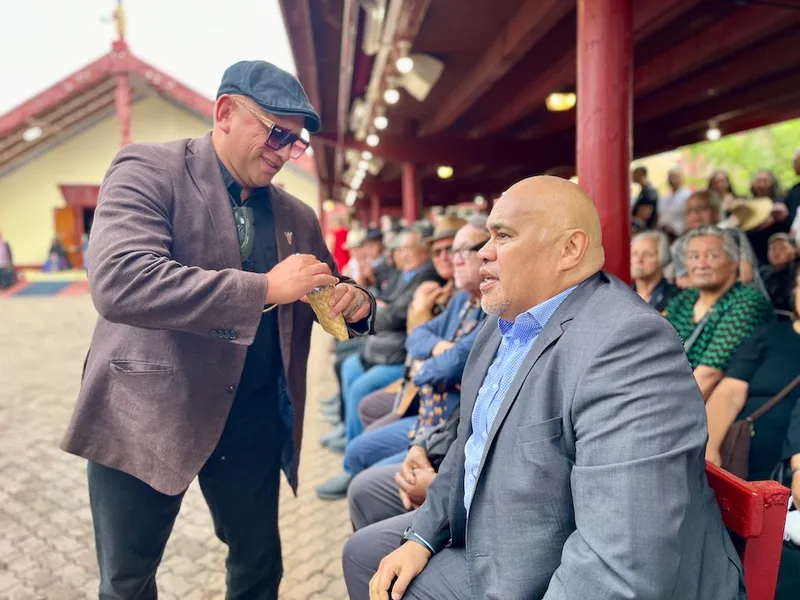 The manuhiri paepae at te hui aa motu.