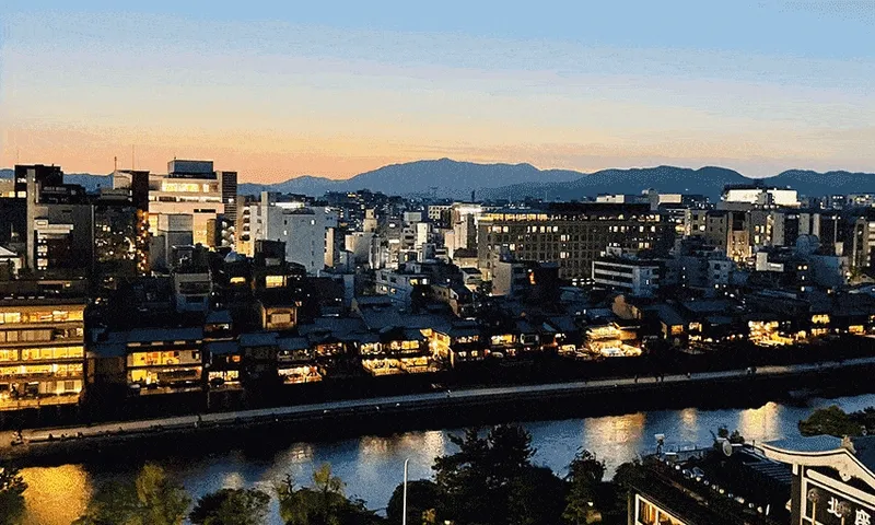 Featuregif_Japan.gif