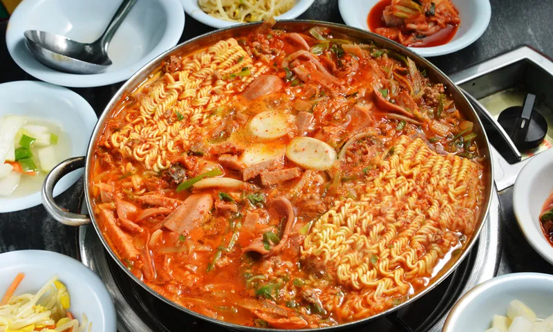 Budae jjigae hot pot