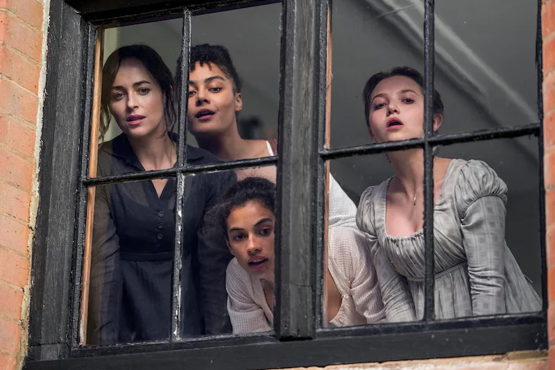 Persuasion. (L to R) Dakota Johnson as Anne Elliot, Izuka Hoyle as Henrietta Musgrove, Nia Towle as Louisa Musgrove, ...