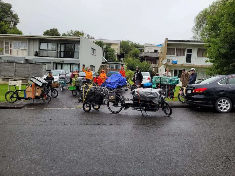 The Bike Auckland house moving group.