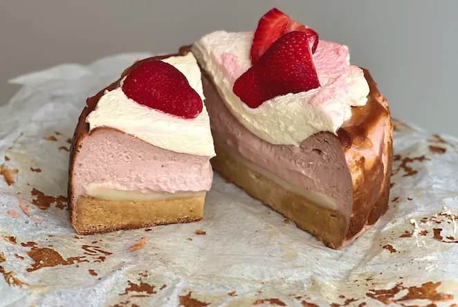 A strawberry cheesecake.