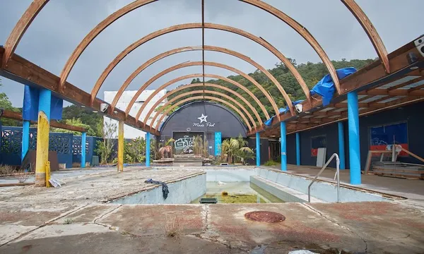 Pic 1 -Derelict NZ – Movie Pool