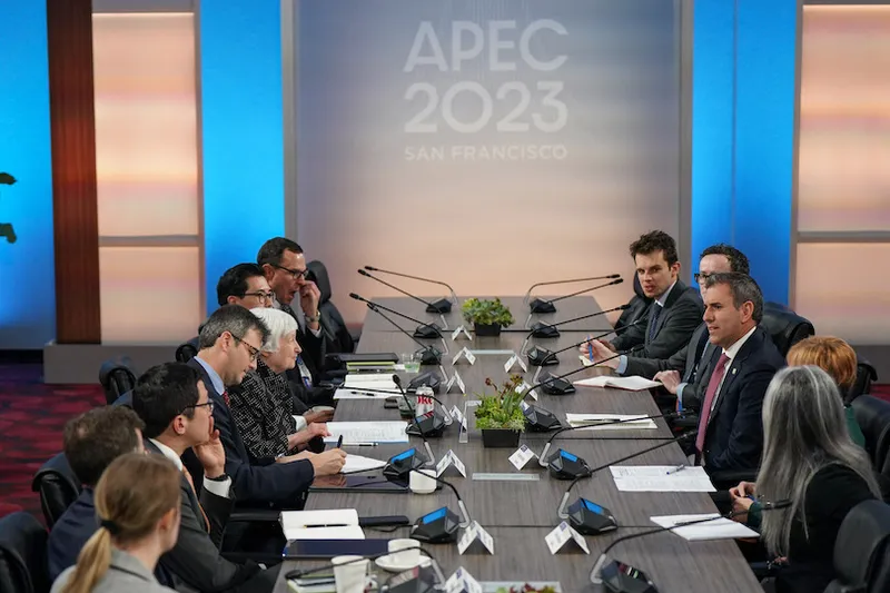 US-AUSTRALIA-APEC-SUMMIT-ECONOMY