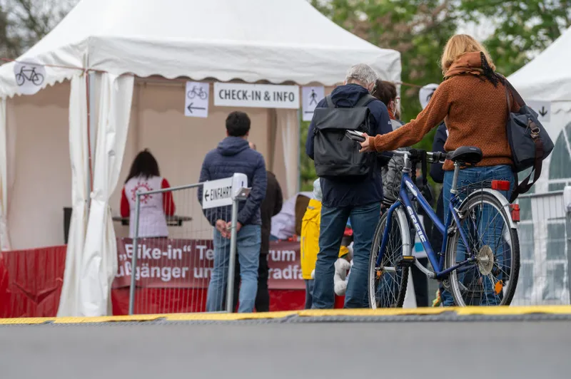 Coronavirus - Test centre for cyclists and pedestrians