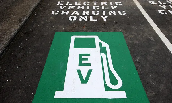 Z Petrol Stations Install Electric Car Charging Stations