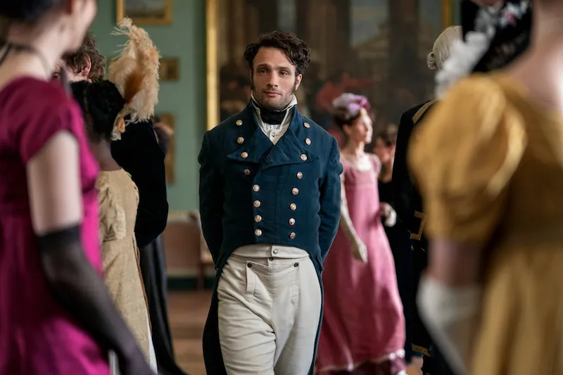 Persuasion. Cosmo Jarvis as Captain Frederick Wentworth in Persuasion. Cr. Nick Wall/Netflix © 2022