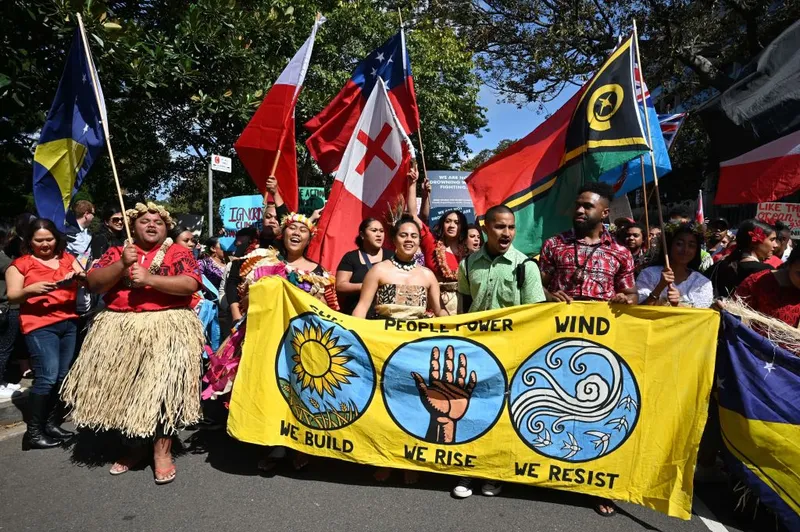 TOPSHOT-AUSTRALIA-ENVIRONMENT-CLIMATE-CHILDREN-GLOBAL-CAMPAIGN
