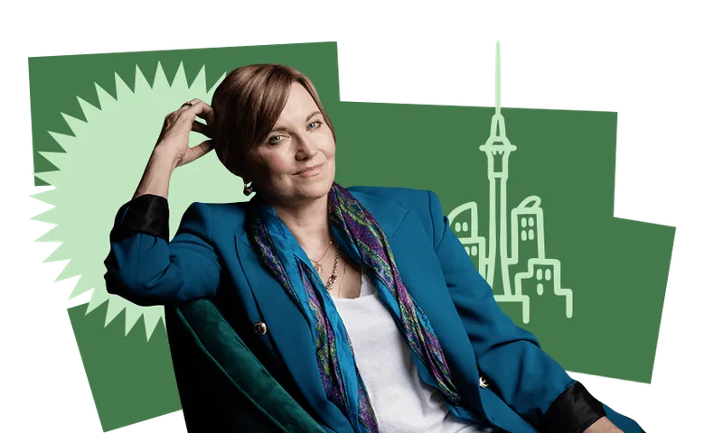 FeatureImage_LucyLawless.png