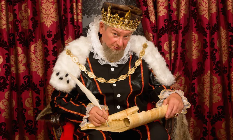 King signing new law
