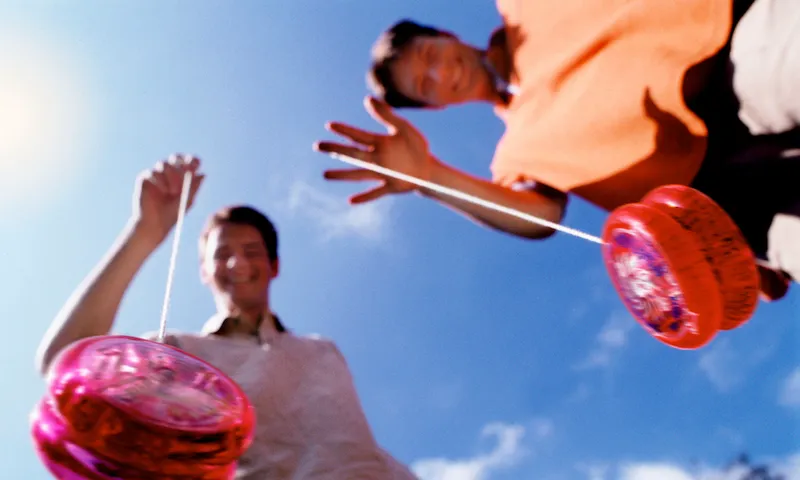 Boys with Yo-yos