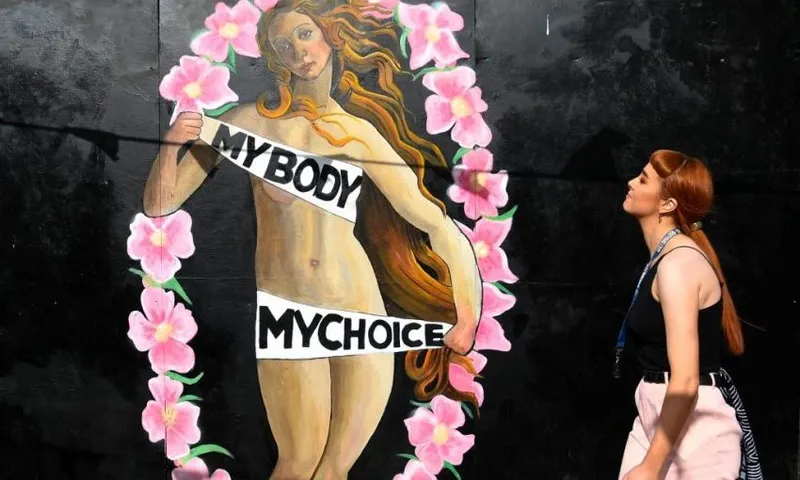 IRELAND-ABORTION-POLITICS-VOTE
