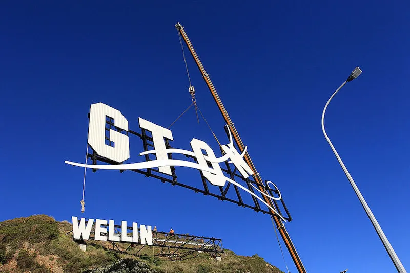 Wellington Gets A Sign