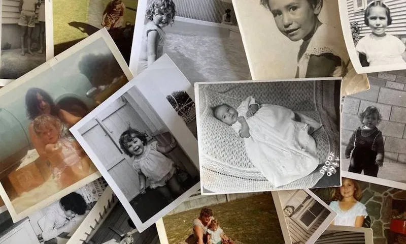 MONTAGE – MUM AND ME