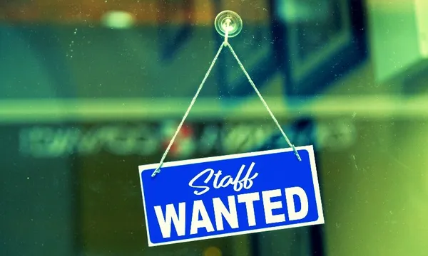 staff wanted sign on restaurant door