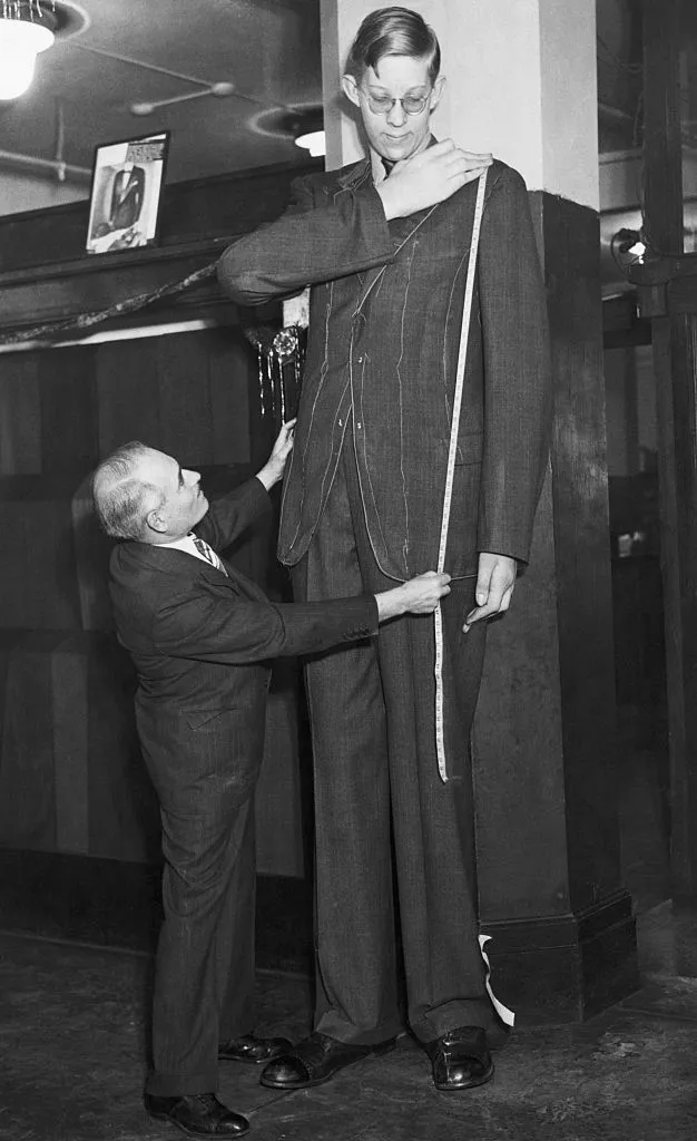 Tailor With Tallest Man, Robert Wadlow.