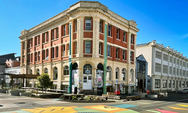 Article Cafe and Gallery X Whanganui Chronicle