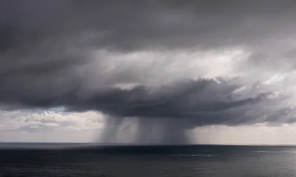 Storm-over-Tasman-11-Mile 850×510