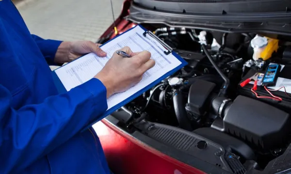 warrant of fitness mechanic car file photo radio nz