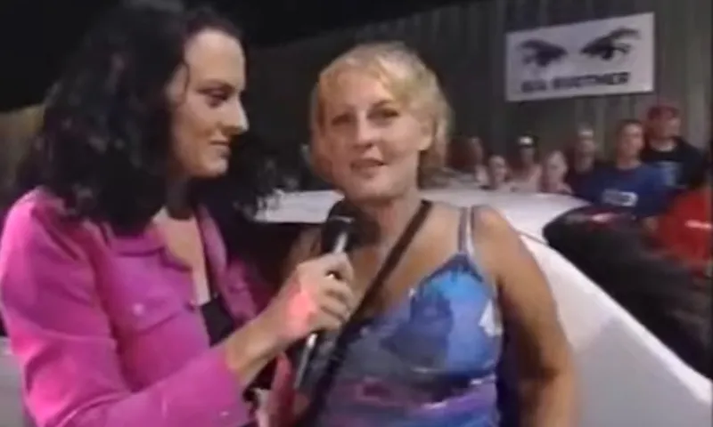 Big Brother Australia 2001 feature