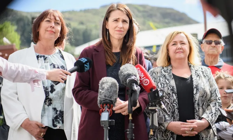 Jacinda Ardern flanked by Megan Woods and Tracey McLellan lyttelton campaign getty