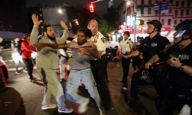 George Floyd protests continue despite curfew in New York