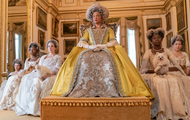 BRIDGERTON GOLDA ROSHEUVEL as QUEEN CHARLOTTE in episode 105 of BRIDGERTON Cr. LIAM DANIEL/NETFLIX © 2020