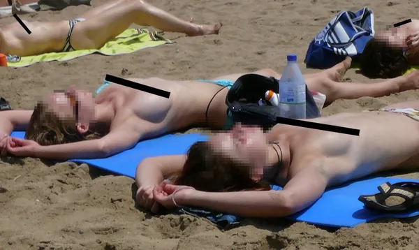 Topless_Barcelona