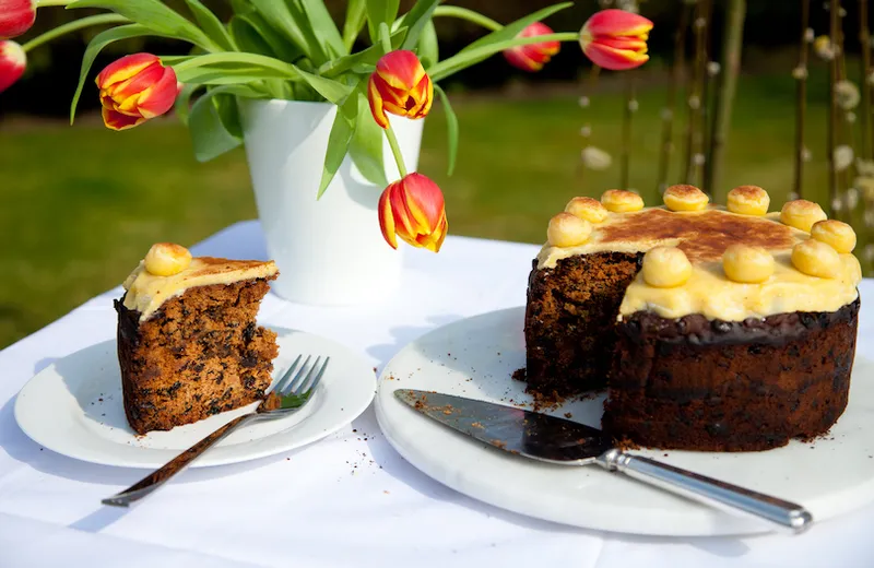 Simnel_cake