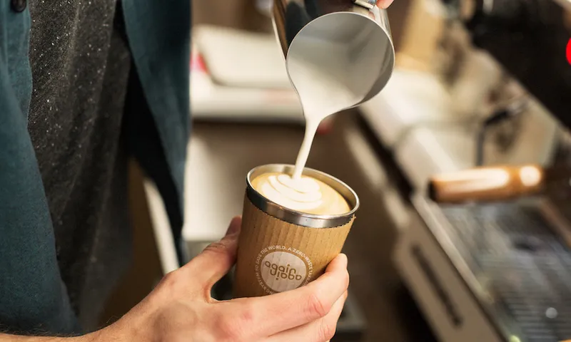 pour