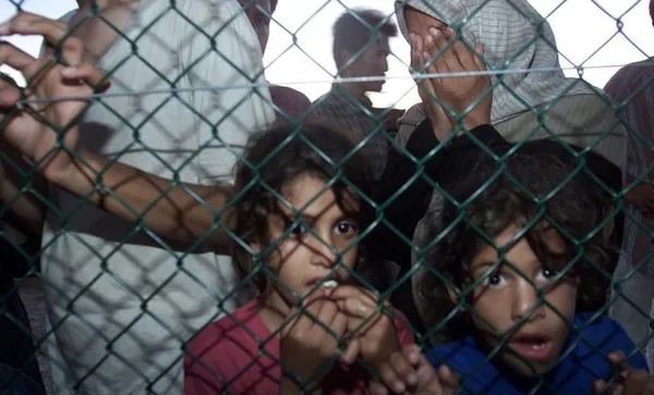 Asylum seekers both from the Tampa and Aceng arrive at Nauru off the Australian