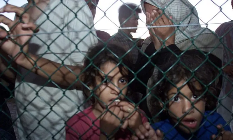 Asylum seekers both from the Tampa and Aceng arrive at Nauru off the Australian
