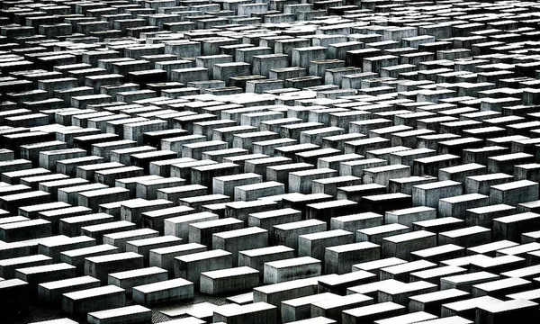 Berlin Commemorates Holocaust Remembrance Day