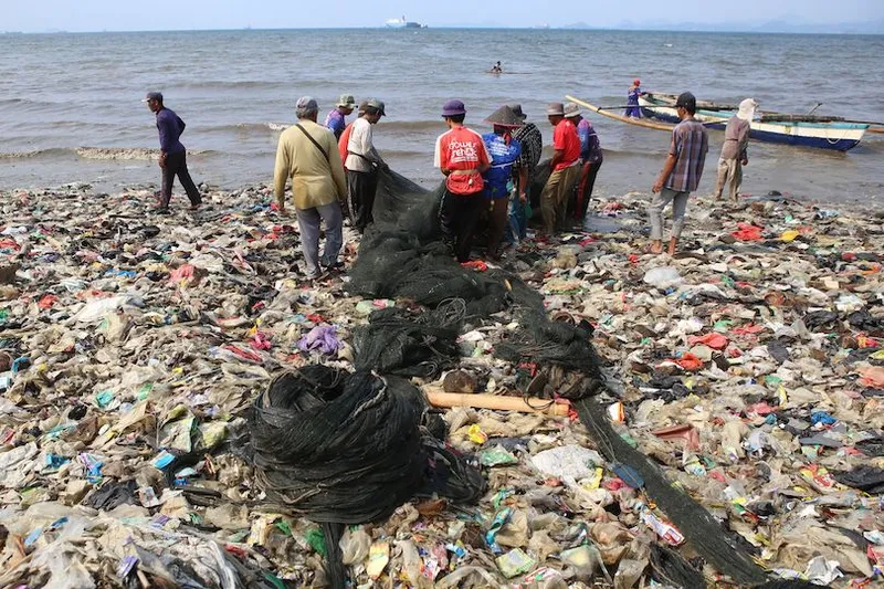 INDONESIA-ENVIRONMENT-PLASTIC-POLLUTION