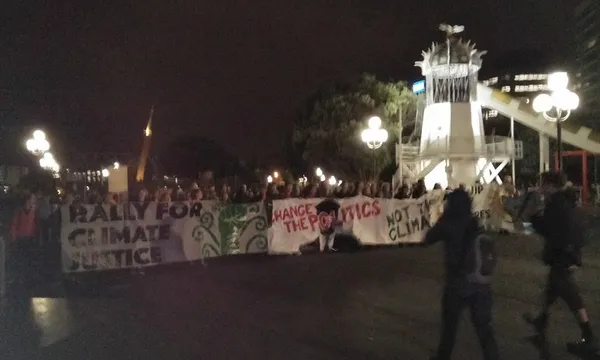oilfreewellingtonblockade resozed