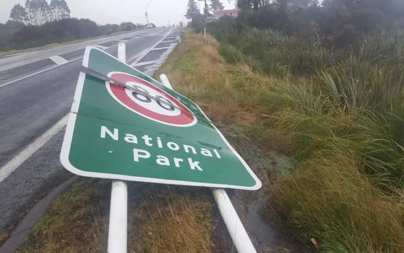 nationalparksigndown resized