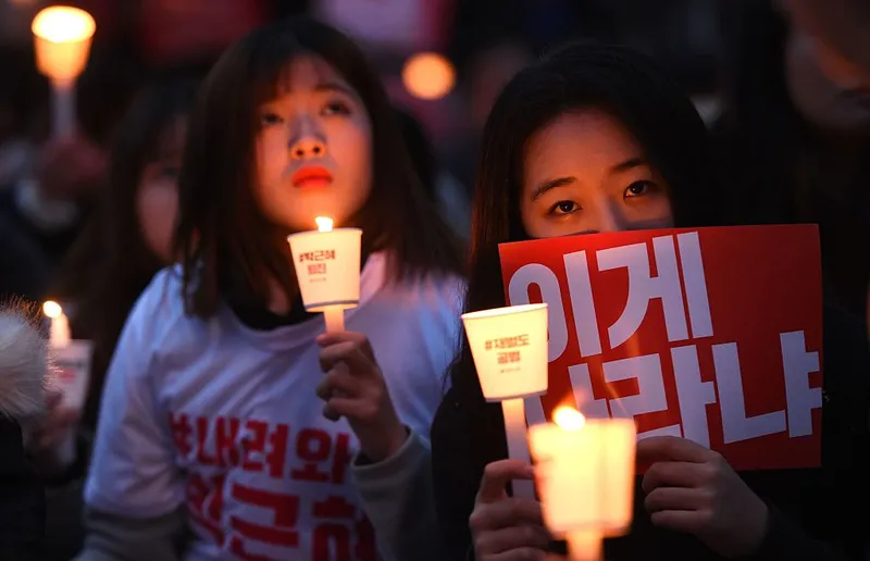 TOPSHOT-SKOREA-POLITICS-SCANDAL