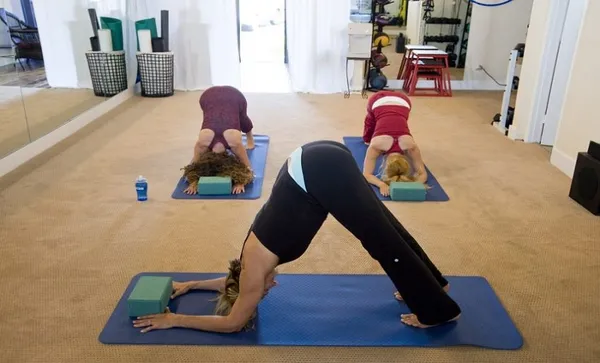 yoga-263673_960_720