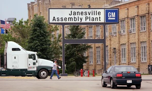 GM Announces Plans To Close Four Plants That Make Trucks and S.U.V.’s