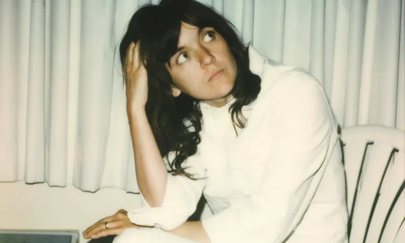 CourtneyBarnett 07 – Colour_Square (credit Pooneh Ghana) – High Res